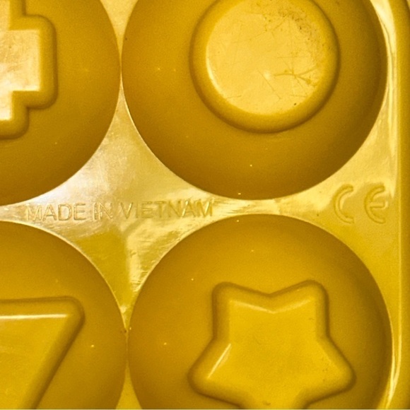 Tomy Hide N Squeak Eggs 1993 Kids Learning Matching Colors Sounds Toy Sensory - Picture 10 of 11